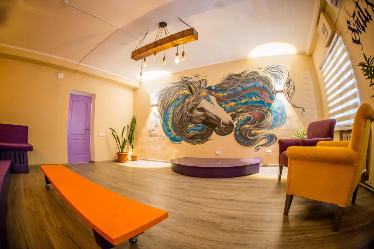 West Point Soul Hostel Алмати Екстер'єр фото