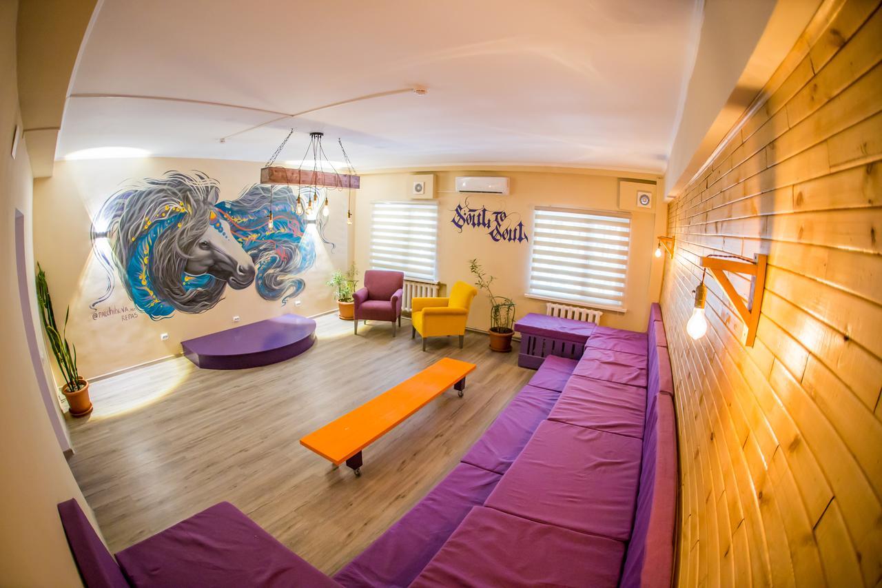 West Point Soul Hostel Алмати Екстер'єр фото