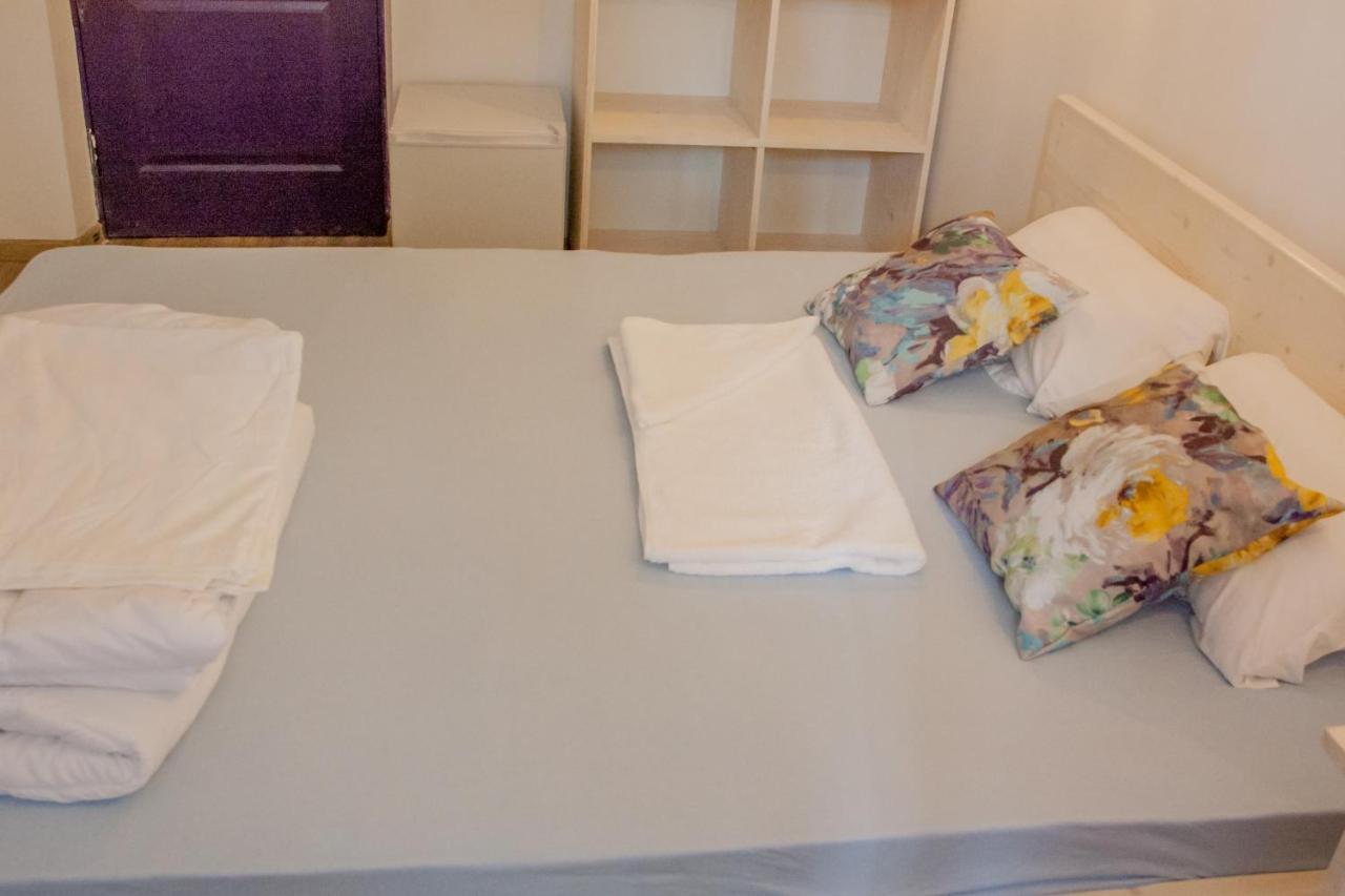 West Point Soul Hostel Алмати Екстер'єр фото