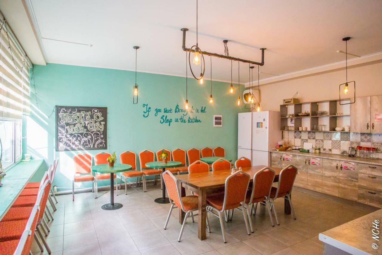 West Point Soul Hostel Алмати Екстер'єр фото