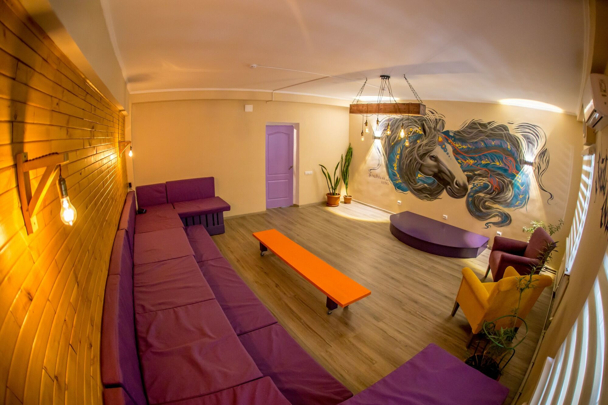 West Point Soul Hostel Алмати Екстер'єр фото